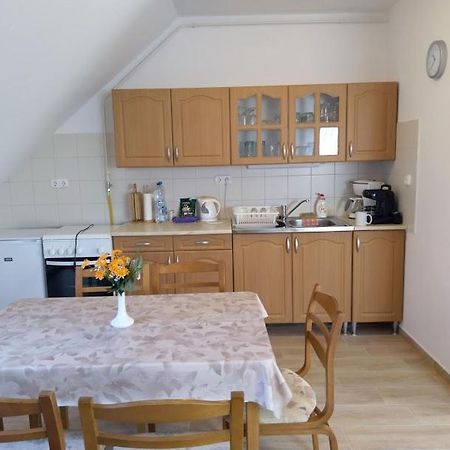 Foeveny Apartman Balatonudvari Esterno foto