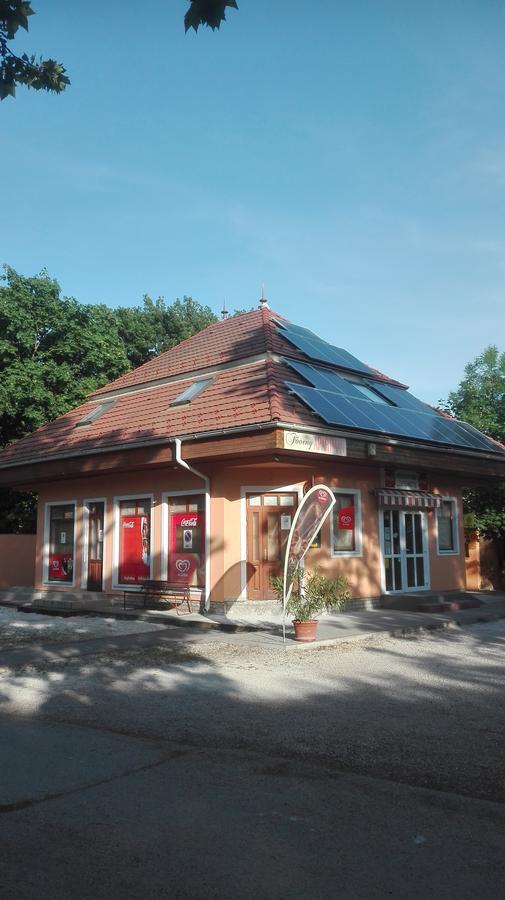 Foeveny Apartman Balatonudvari Esterno foto